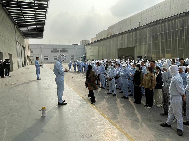 各部門進行點名，向上司報告