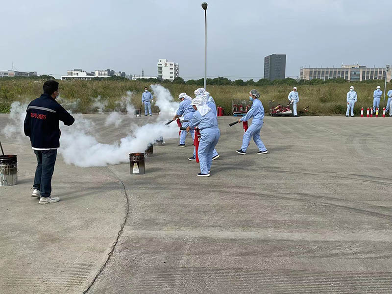 滅火器使用訓練